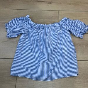 Vineyard Vines off the shoulder blouse size small